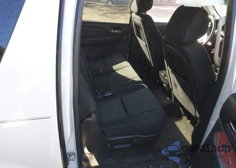 2013 Chevrolet Suburban 1500 Ls из США, поврежденный, VIN 1GNSCHE06DR365119